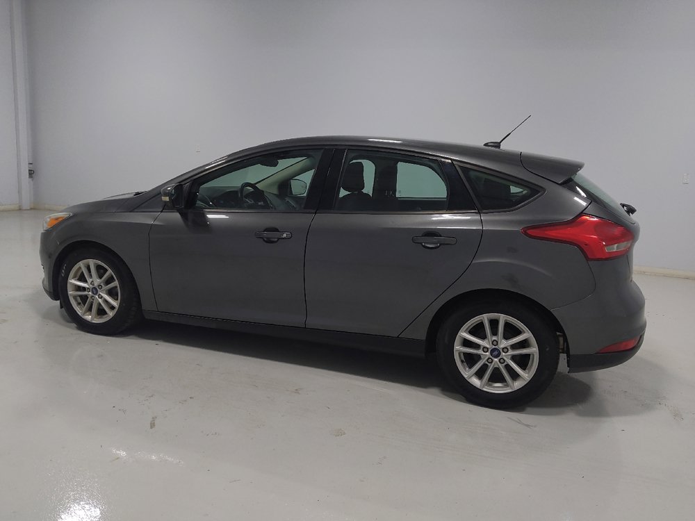 Used 2018 Ford Focus SE w/ Cold Weather Package FWD image 3