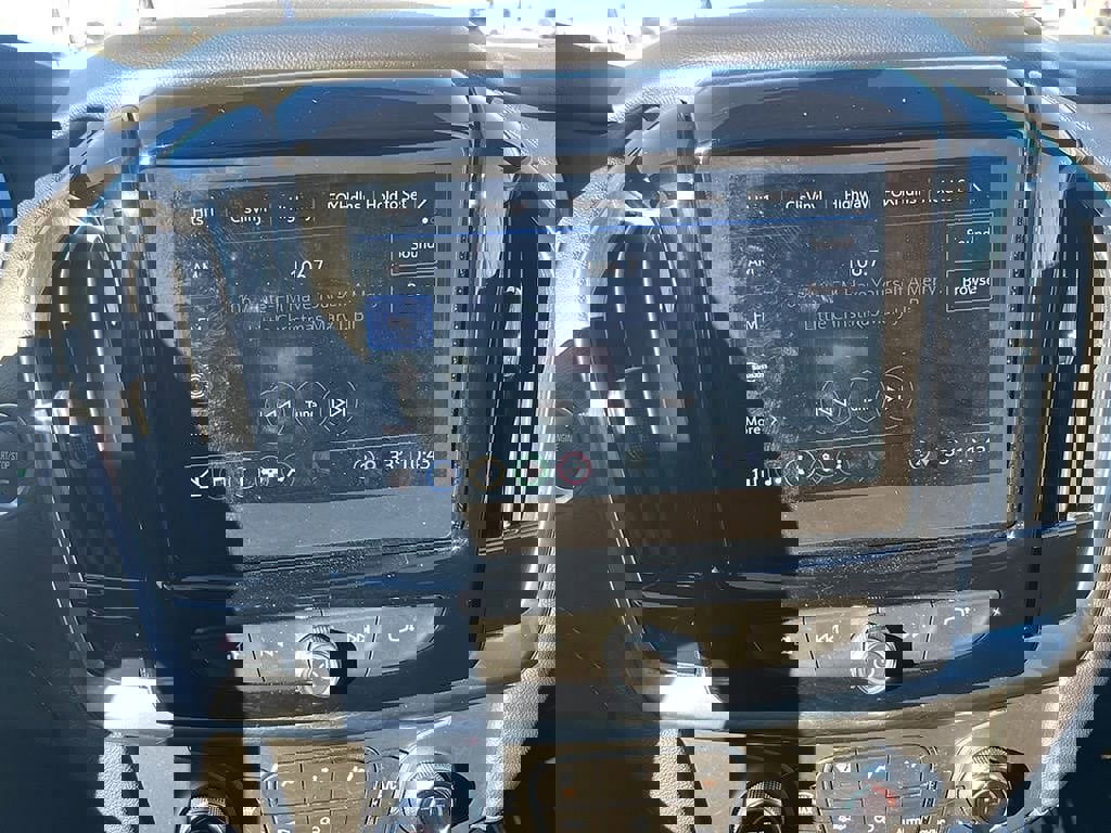 Used 2023 Chevrolet Traverse LT image 39