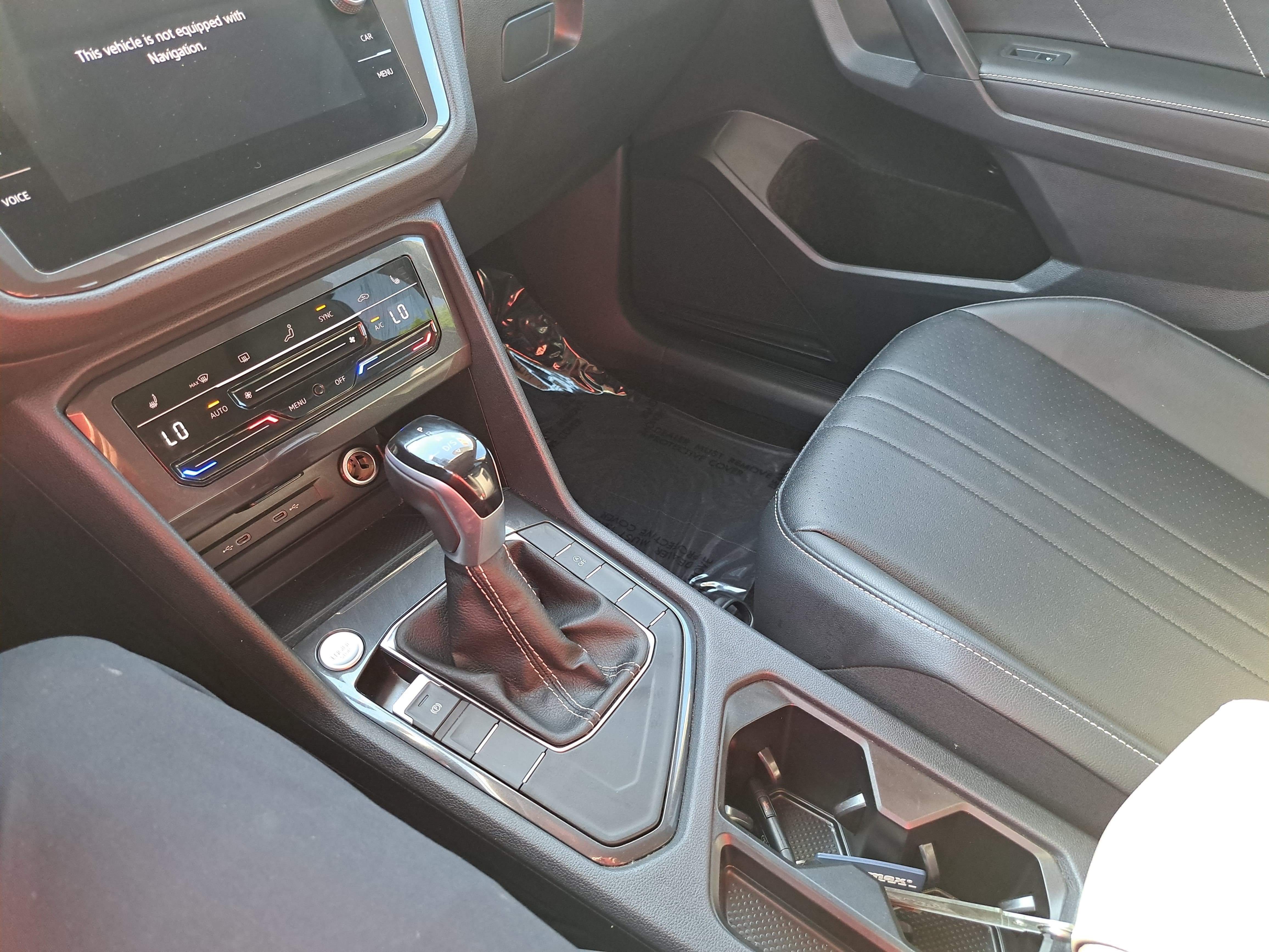 Used 2024 Volkswagen Tiguan SE FWD image 26