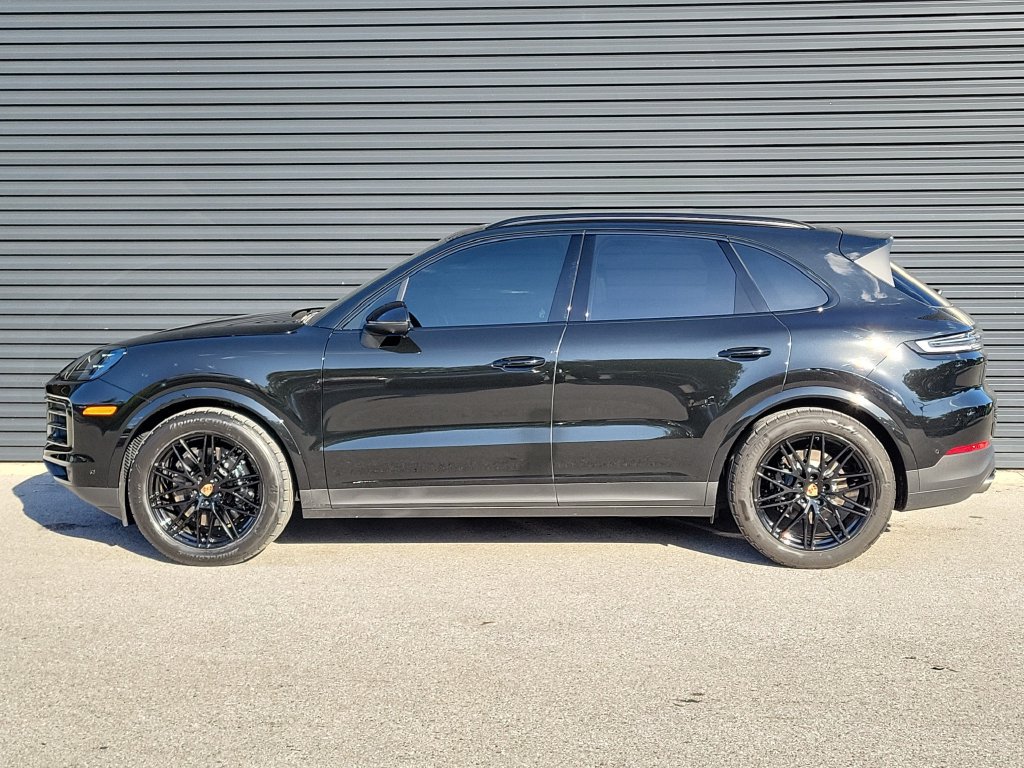 Certified 2026 Porsche Cayenne AWD/4WD image 2