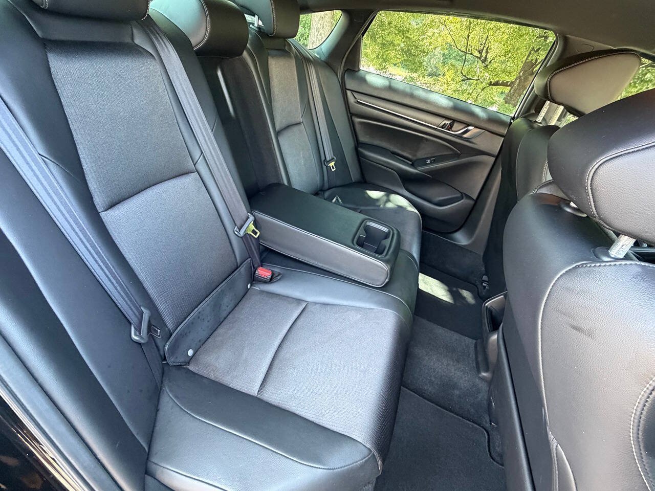 Used 2022 Honda Accord Sport image 30
