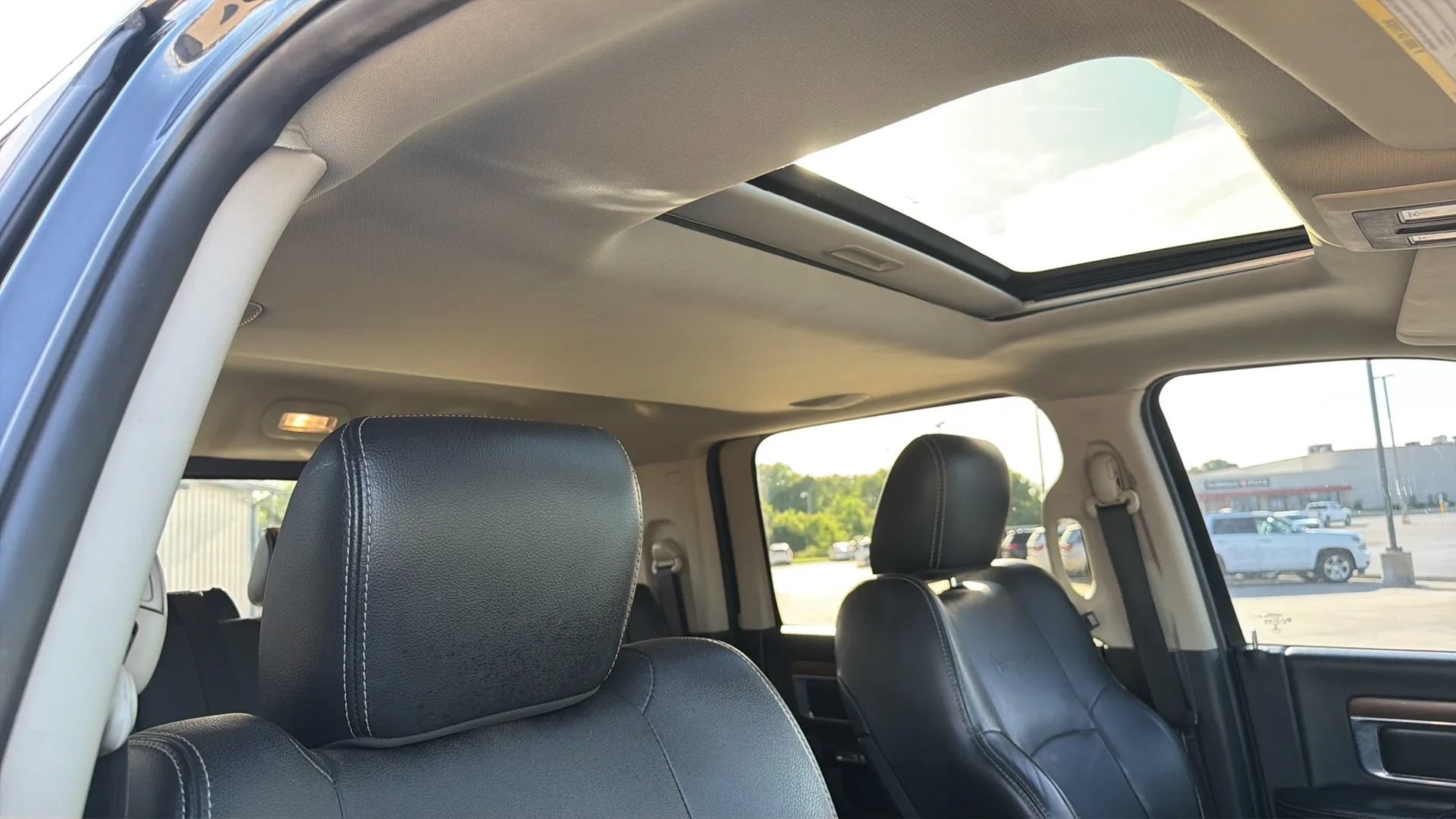 Used 2013 RAM 3500 Laramie AWD/4WD image 81