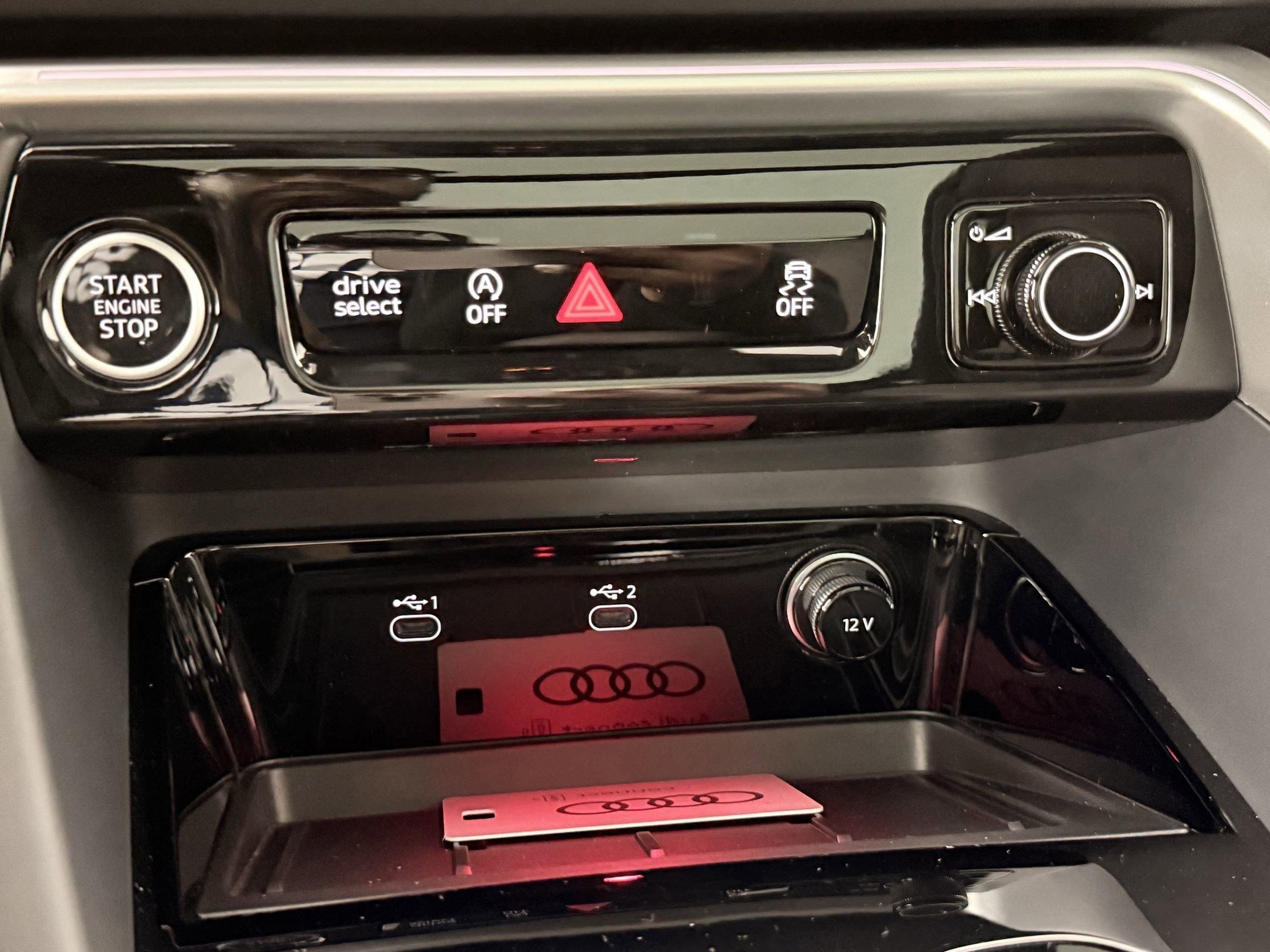 Used 2025 Audi Q5 Premium Plus w/ Premium Plus AWD/4WD image 16