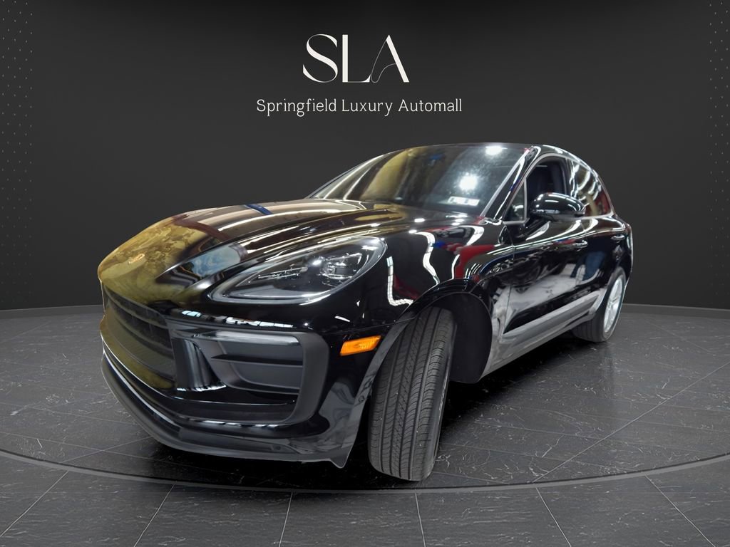Used 2022 Porsche Macan image 11