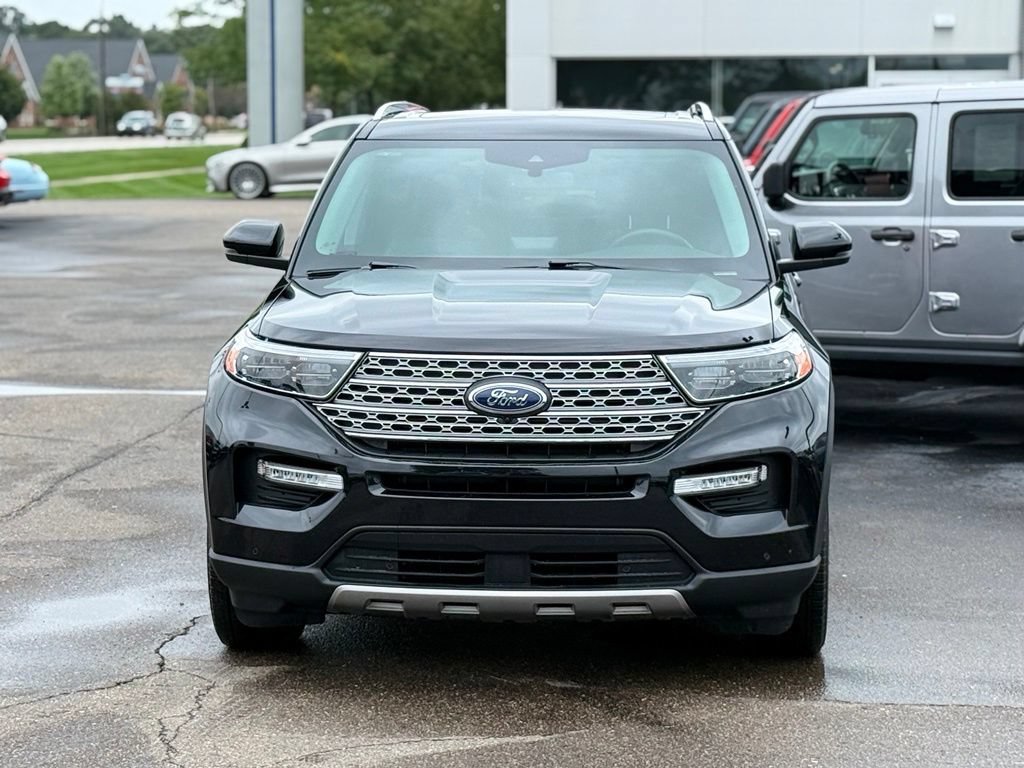 Certified 2024 Ford Explorer Limited w/ Limited Technology Package AWD/4WD image 35