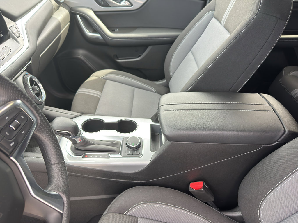 Used 2024 Chevrolet Blazer LT w/ Convenience Package FWD image 11