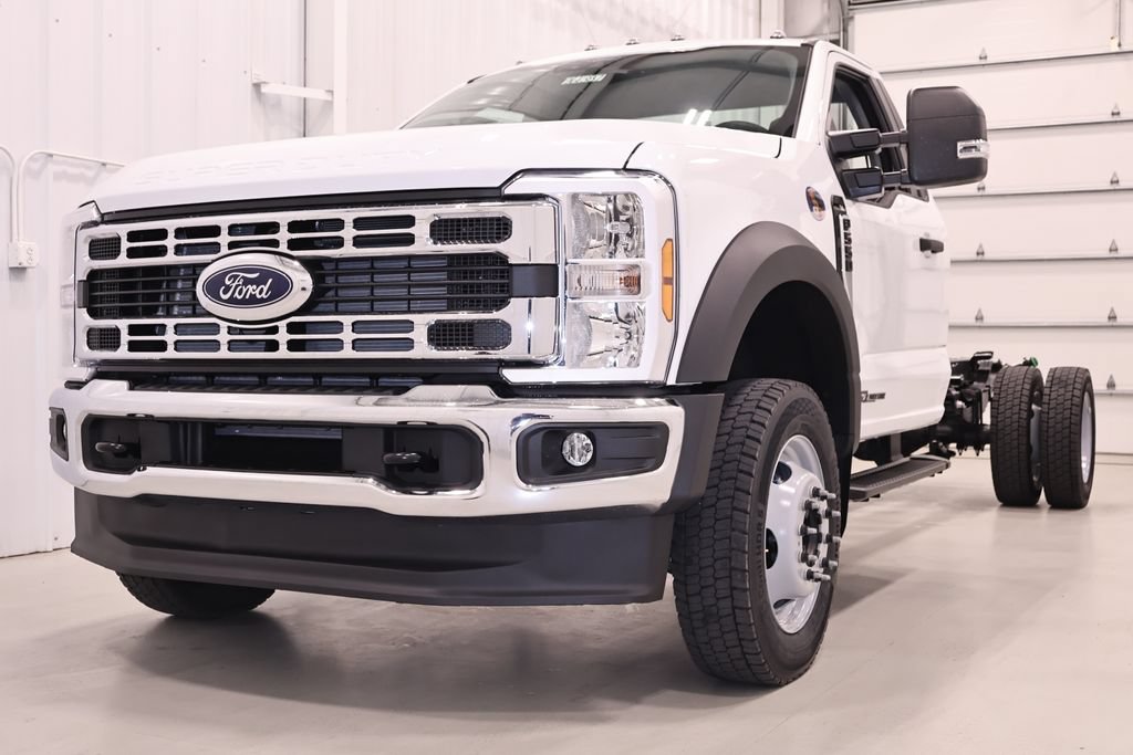 New 2026 Ford F550 4x4 Regular Cab Super Duty image 5