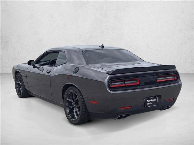 Used 2022 Dodge Challenger R/T w/ Driver Convenience Group RWD image 7
