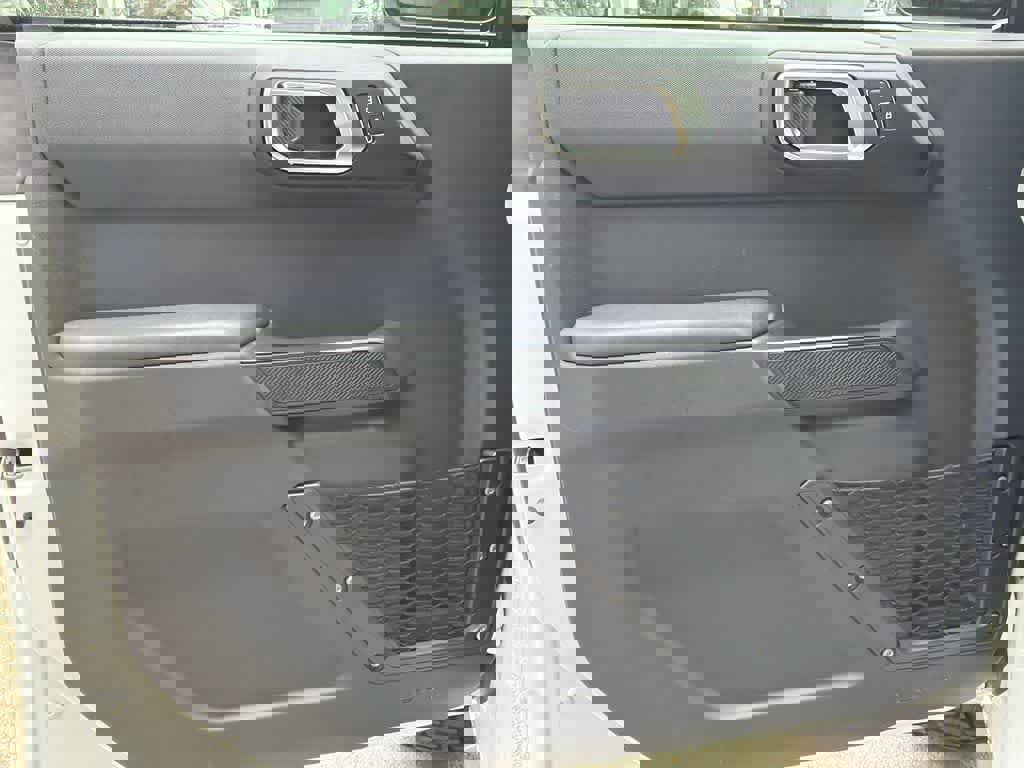 Used 2025 Ford Bronco 4-Door image 11