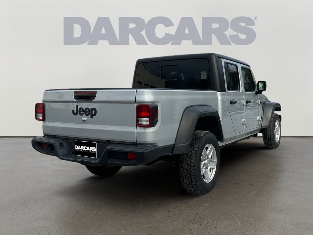 Used 2023 Jeep Gladiator Sport image 7