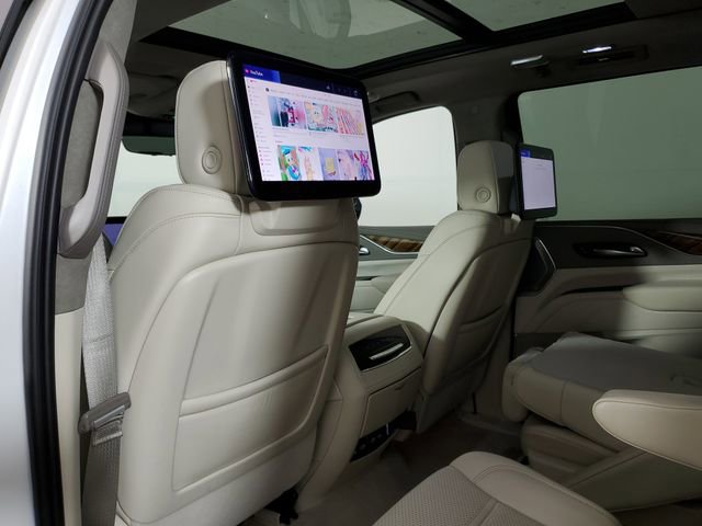 Used 2023 Cadillac Escalade Premium Luxury Platinum image 12