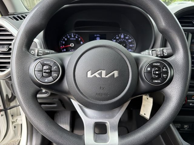 Used 2022 Kia Soul LX FWD image 15