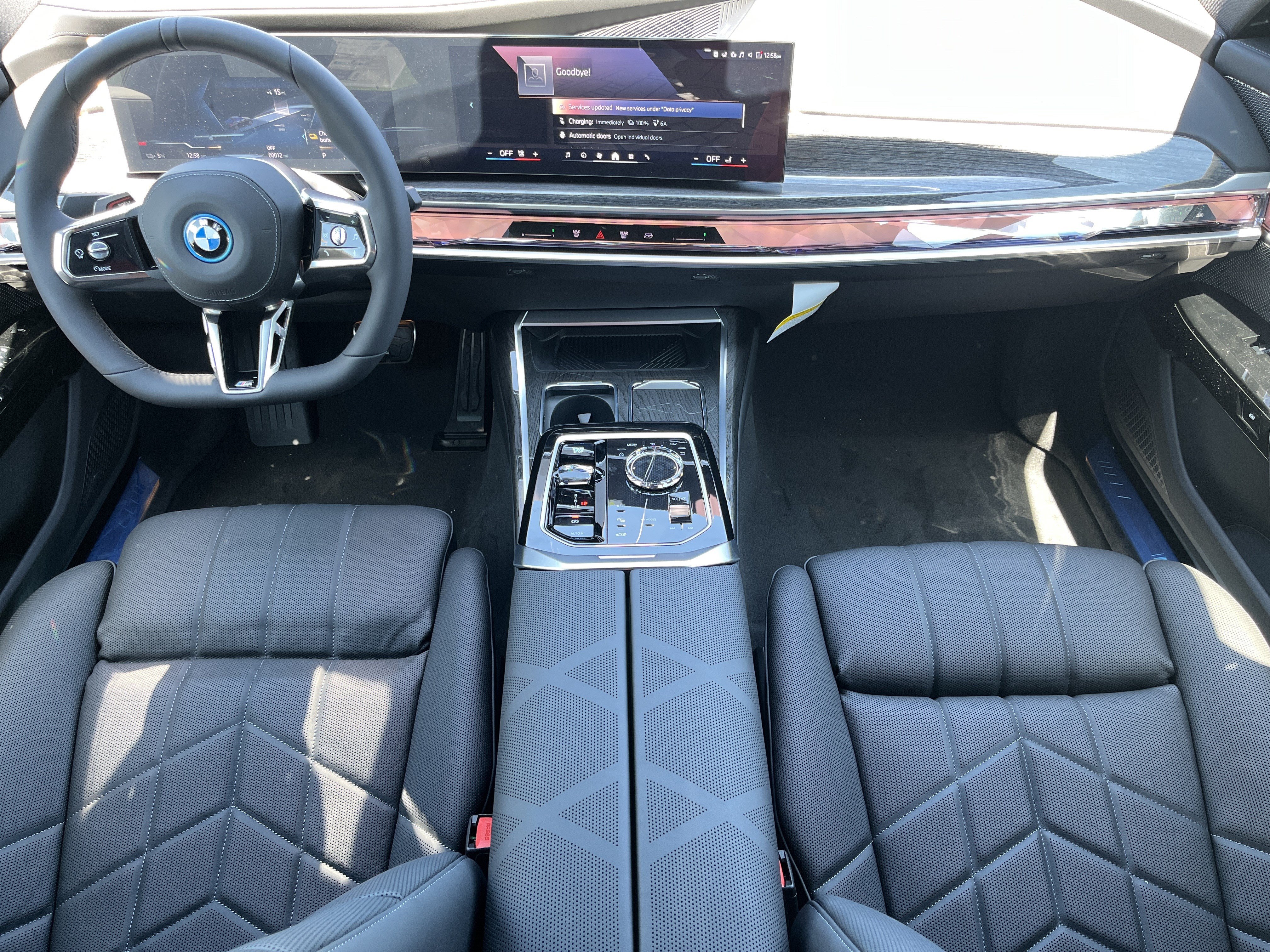 New 2026 BMW i7 eDrive50 w/ Executive Package RWD image 3