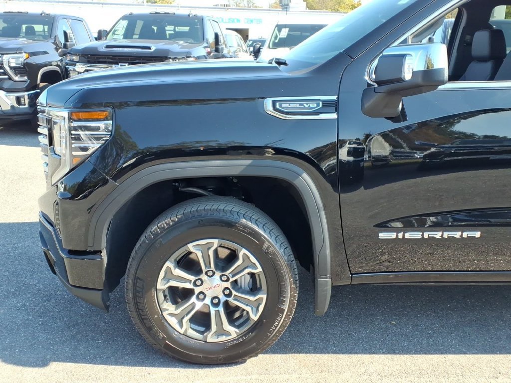 Certified 2026 GMC Sierra 1500 SLT AWD/4WD image 5