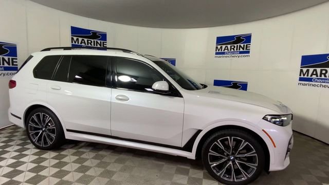 Used 2022 BMW X7 M50i w/ Dynamic Handling Package image 3