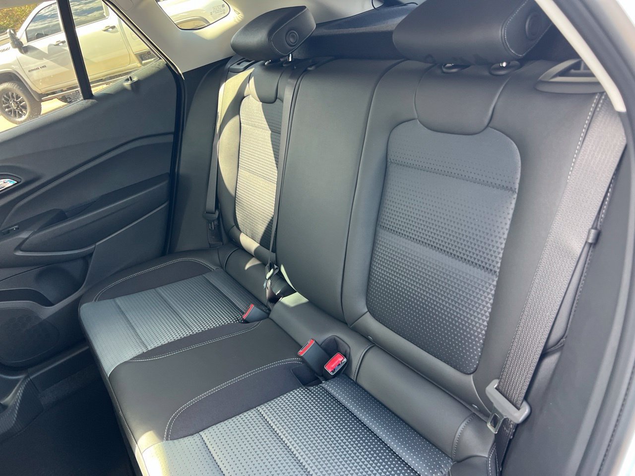 New 2026 Chevrolet Trax LT w/ Driver Confidence Package FWD image 25
