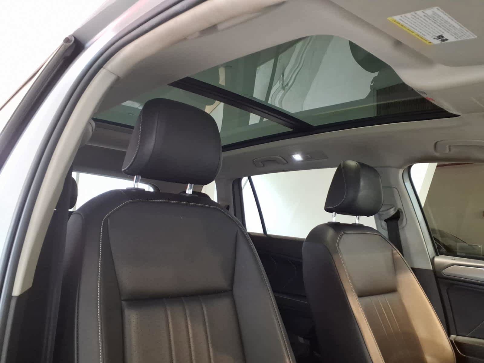 Used 2022 Volkswagen Tiguan SE AWD/4WD image 22