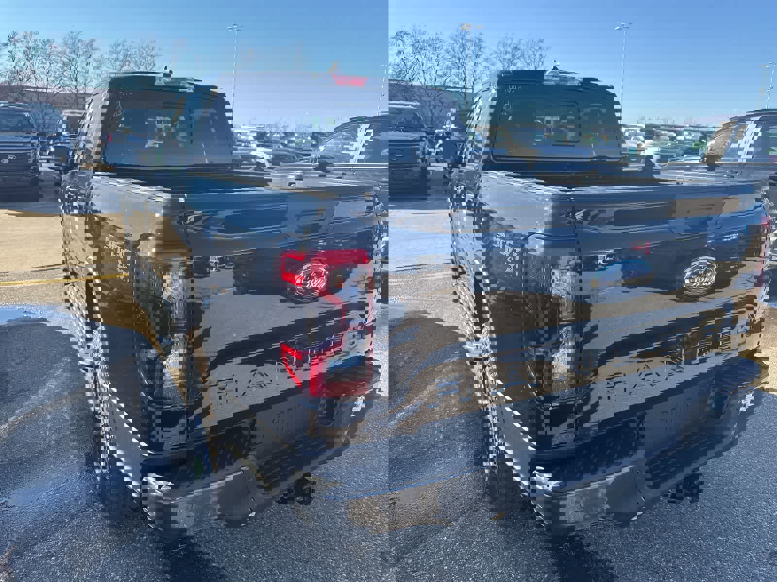 New 2026 Ford Ranger XLT w/ Equipment Group 301A High image 8