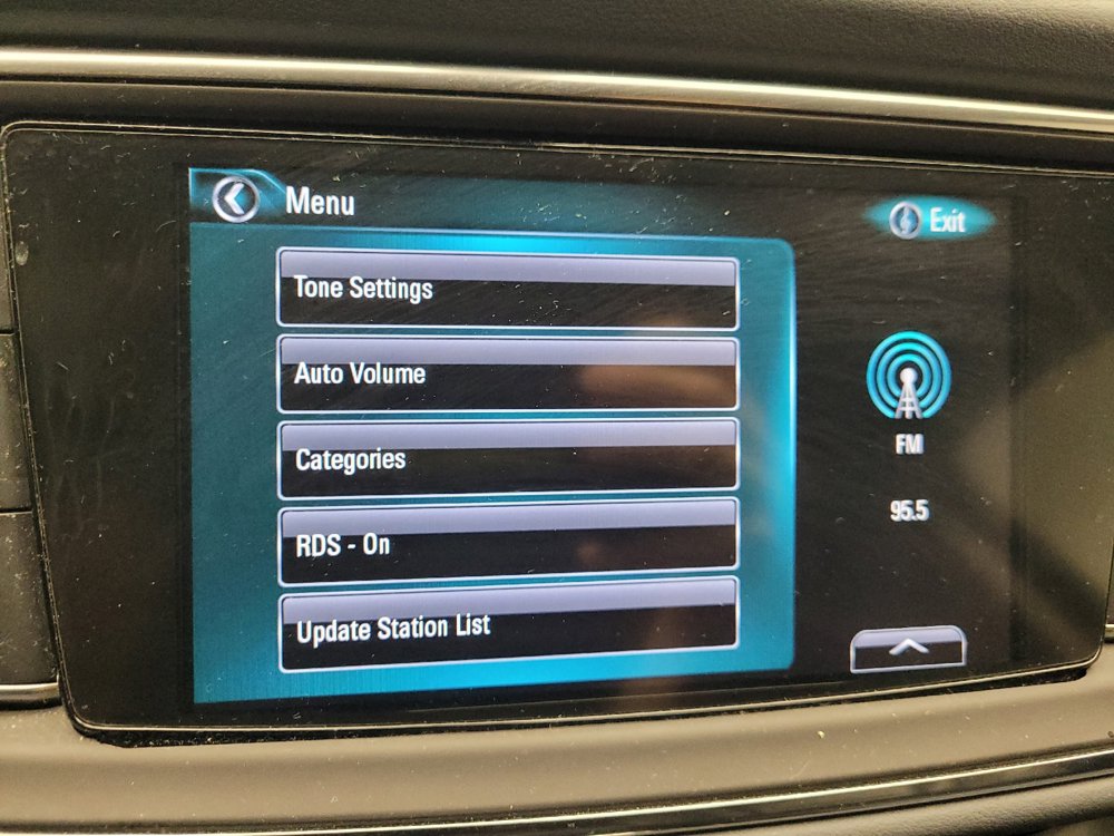 Used 2019 Buick Enclave Essence AWD/4WD image 25
