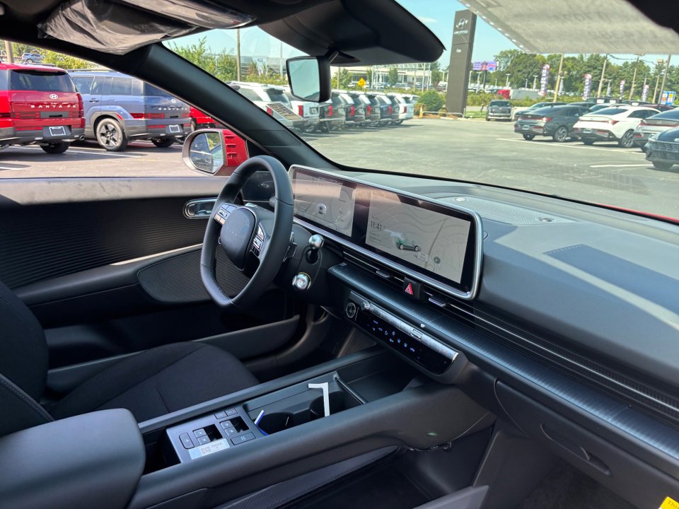 New 2025 Hyundai Ioniq 6 SE image 29