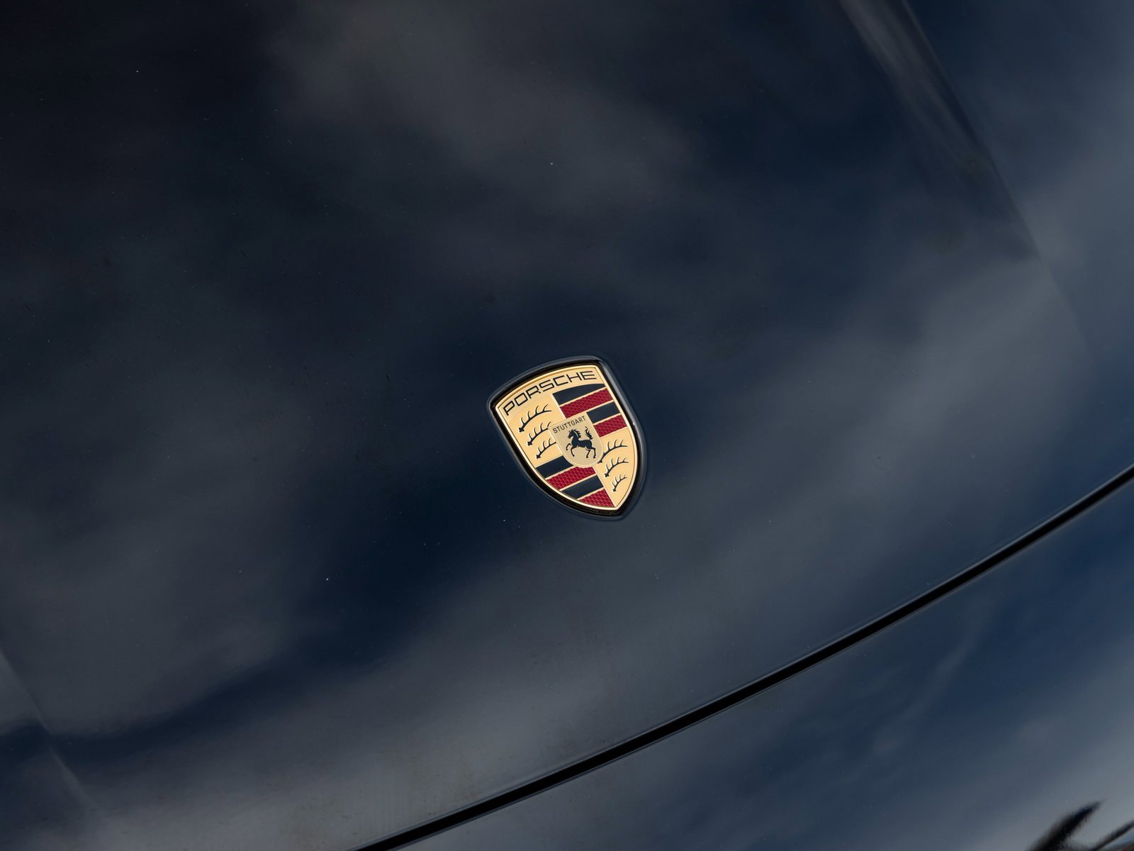 New 2025 Porsche Taycan 4S image 15