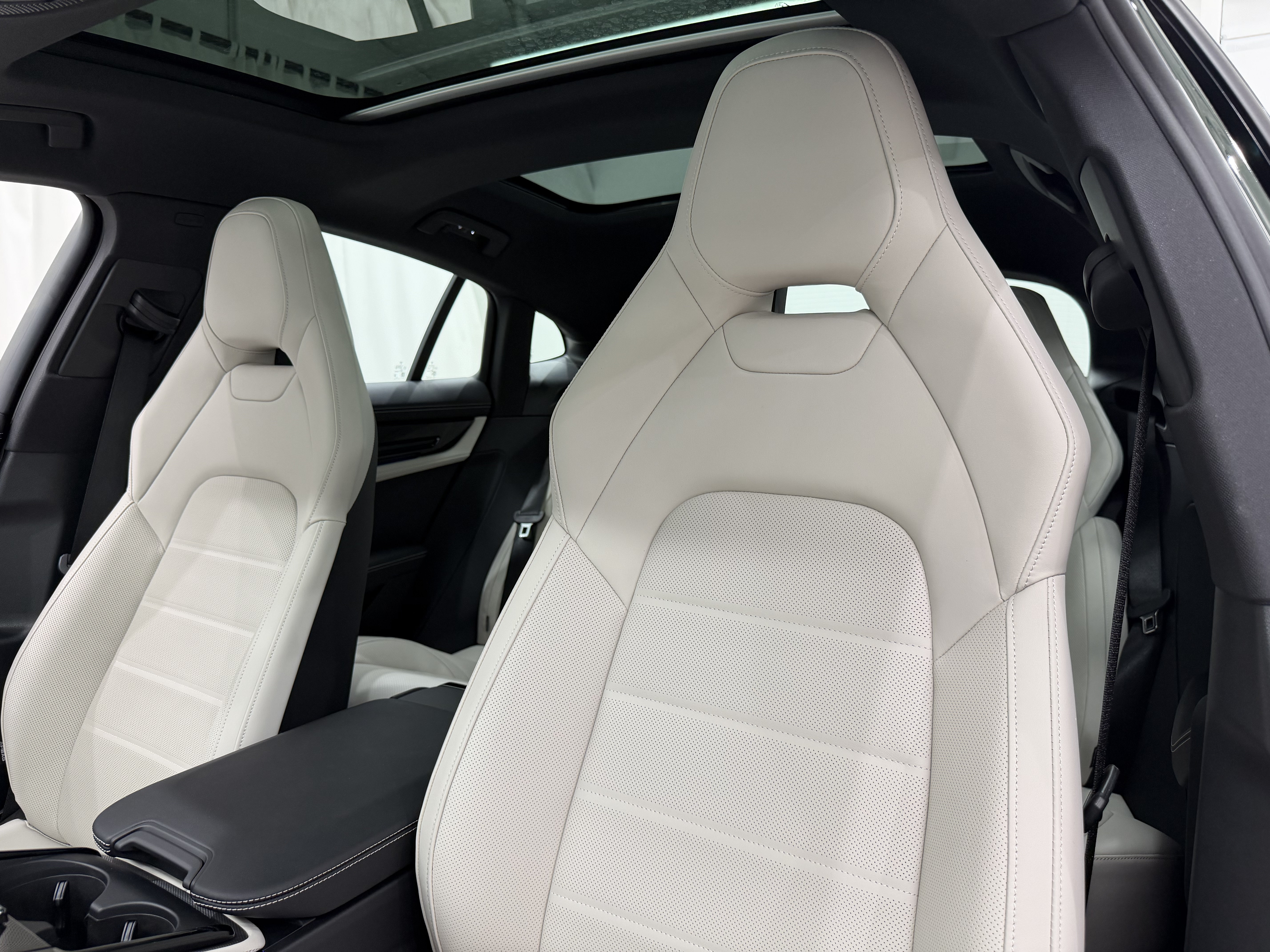New 2026 Porsche Panamera 4 AWD/4WD image 34