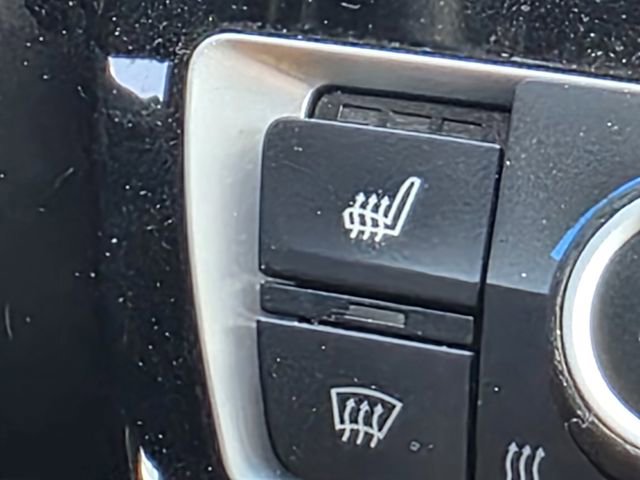 Used 2016 BMW 320i xDrive Sedan AWD/4WD image 17