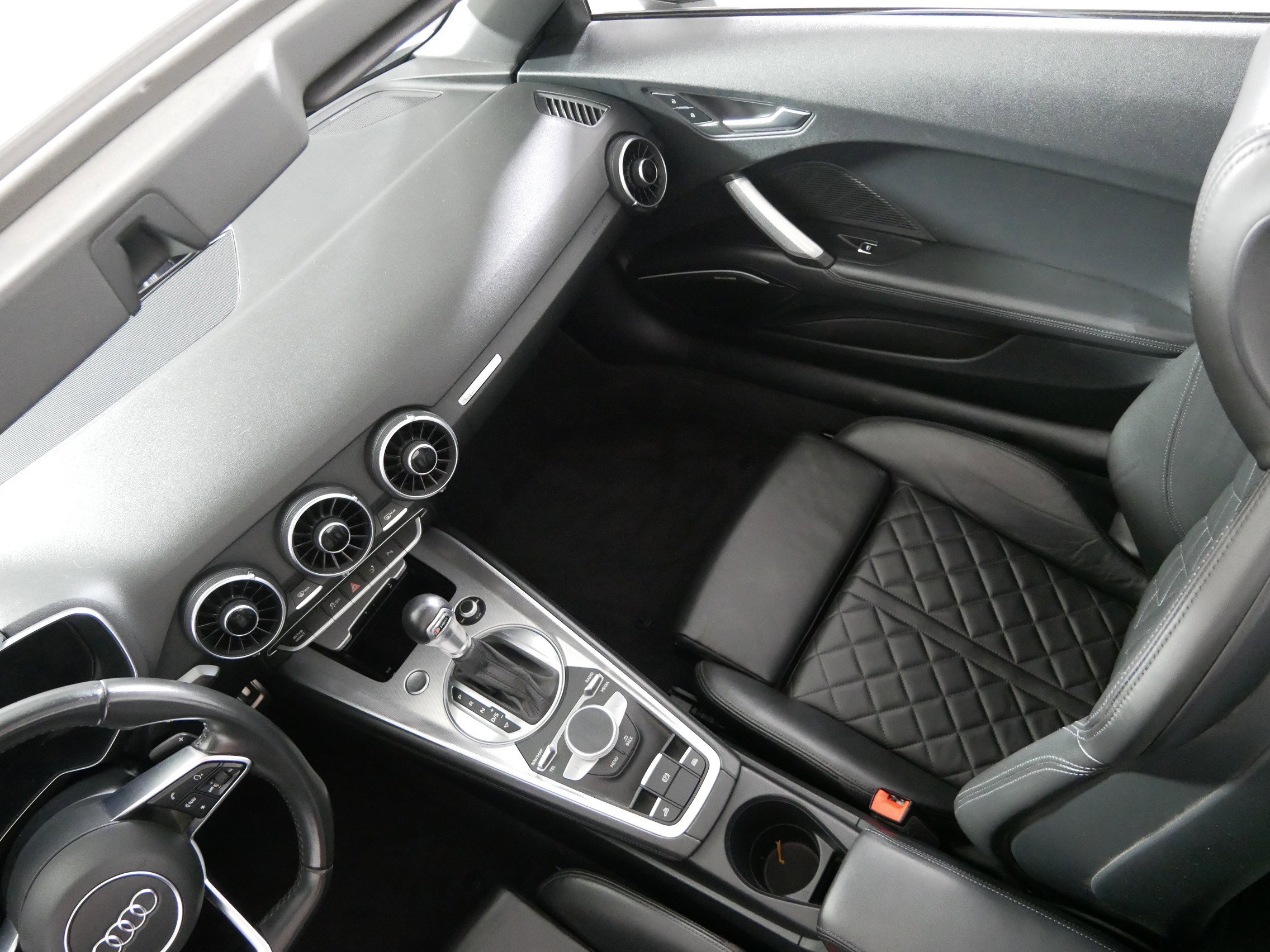 Used 2016 Audi TT 2.0T image 11