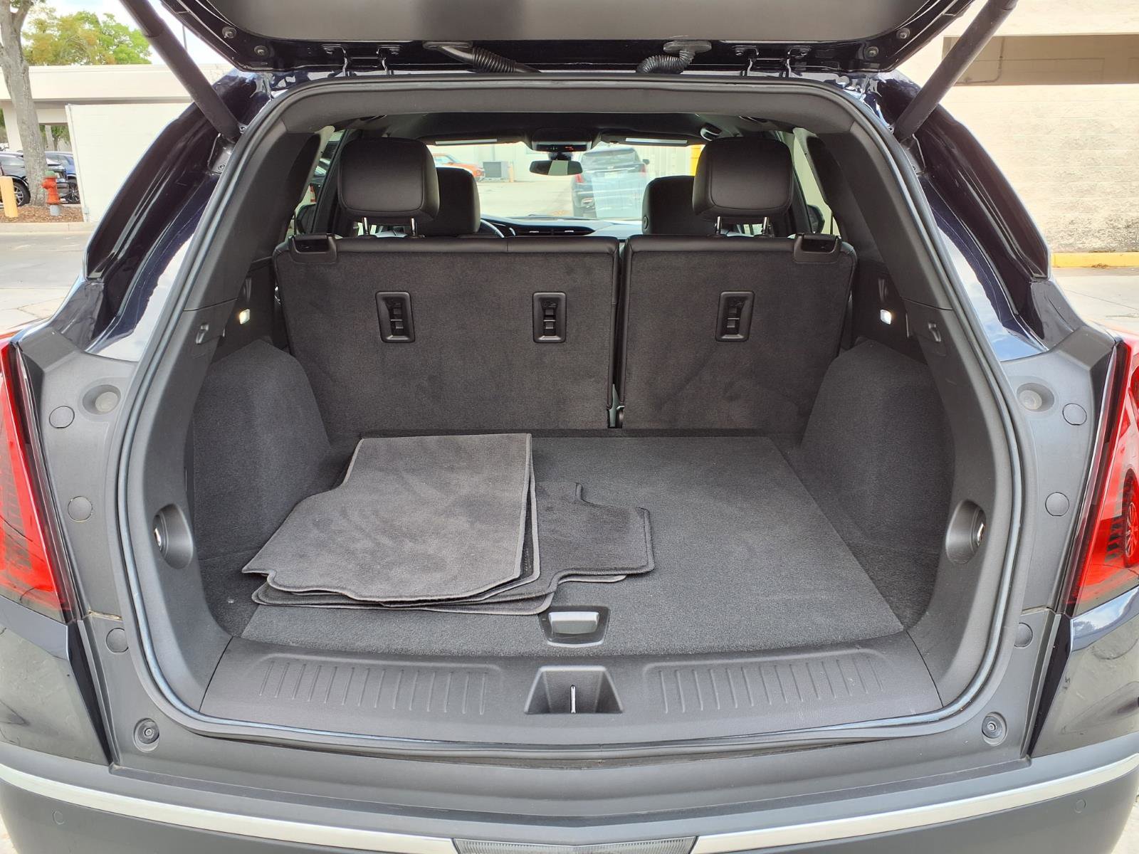 Certified 2022 Cadillac XT5 Luxury image 12