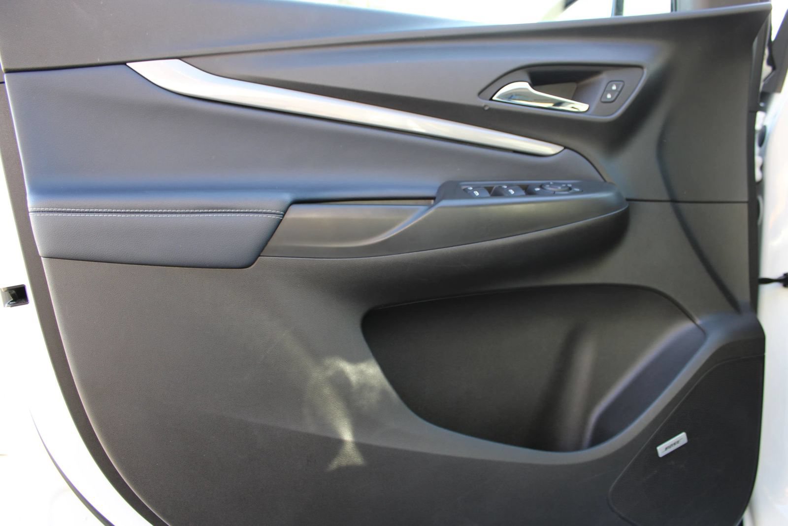 Used 2022 Chevrolet Bolt EUV Premier w/ Launch Edition FWD image 7