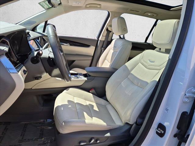 Used 2023 Cadillac XT6 Premium Luxury w/ Technology Package AWD/4WD image 17