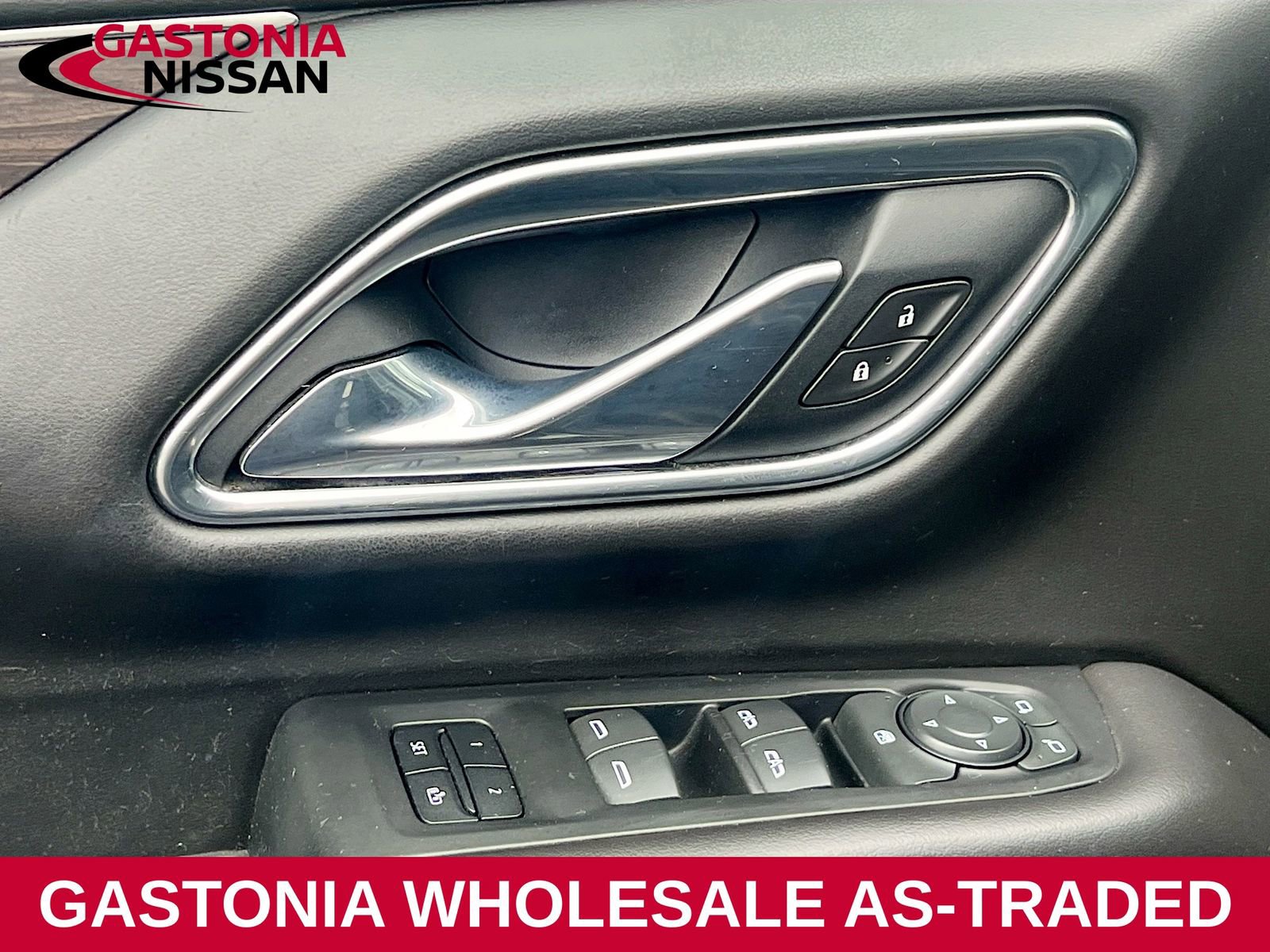 Used 2021 Chevrolet Suburban LT image 18