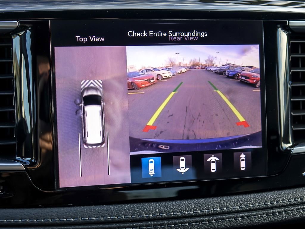Used 2020 Chrysler Pacifica Limited FWD image 20