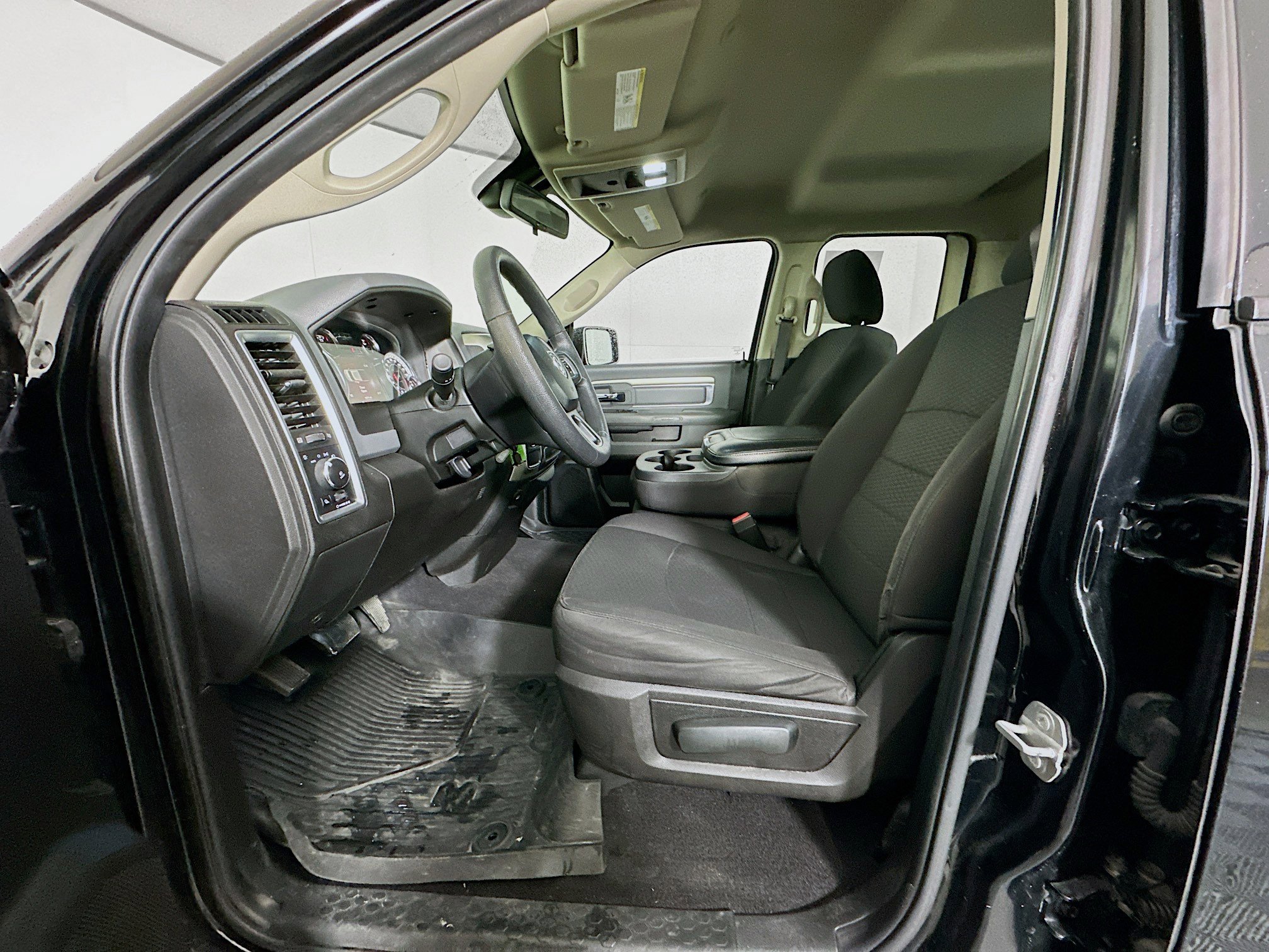 Used 2019 RAM 1500 Classic Warlock w/ Electronics Group RWD image 13