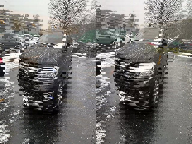 Used 2024 Ford Expedition Limited image 3
