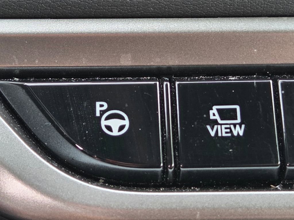 Certified 2024 Lexus RX 500h F Sport w/ Convenience Package image 17