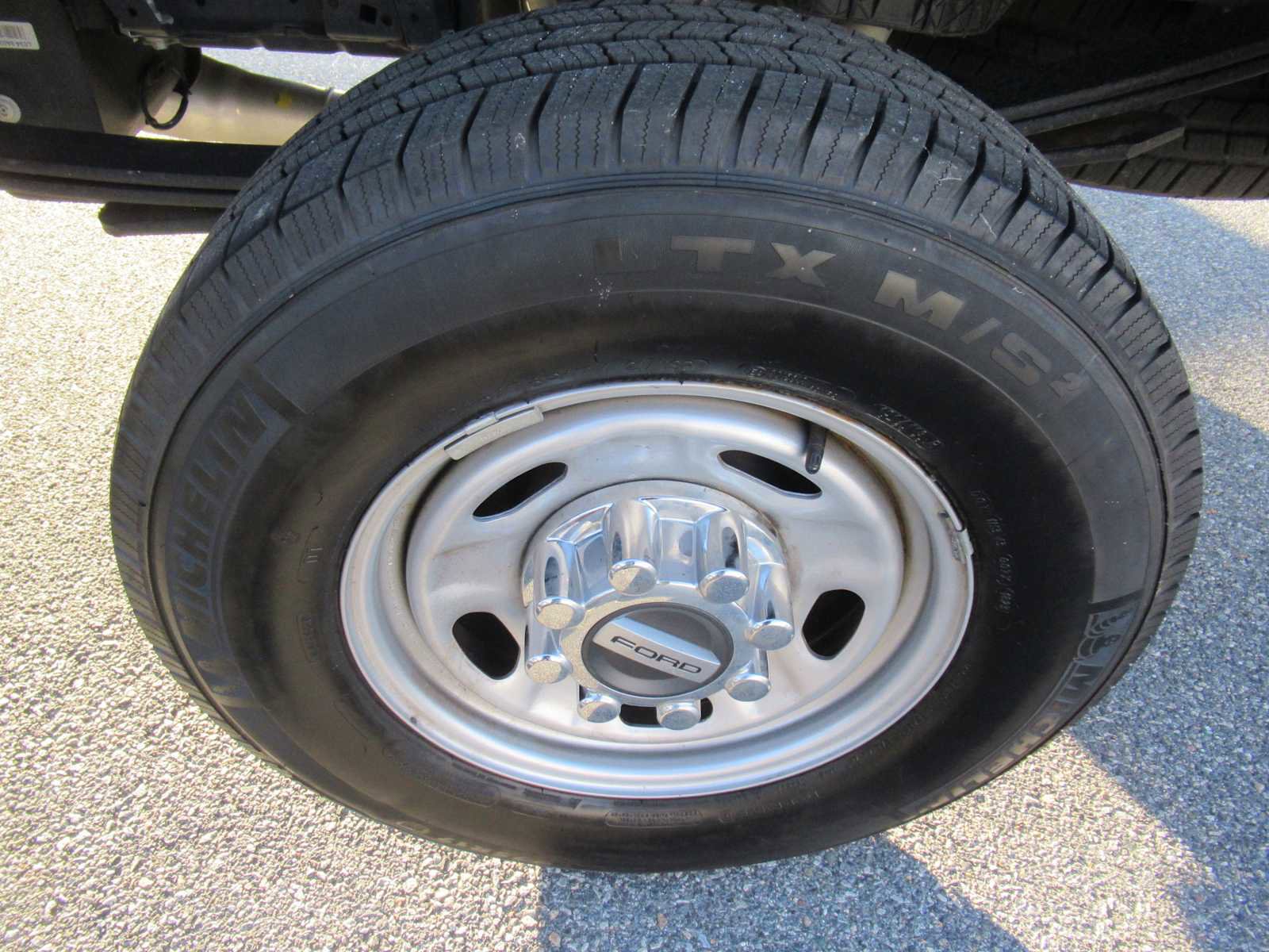 Used 2023 Ford F250 XL w/ XL Chrome Package image 12