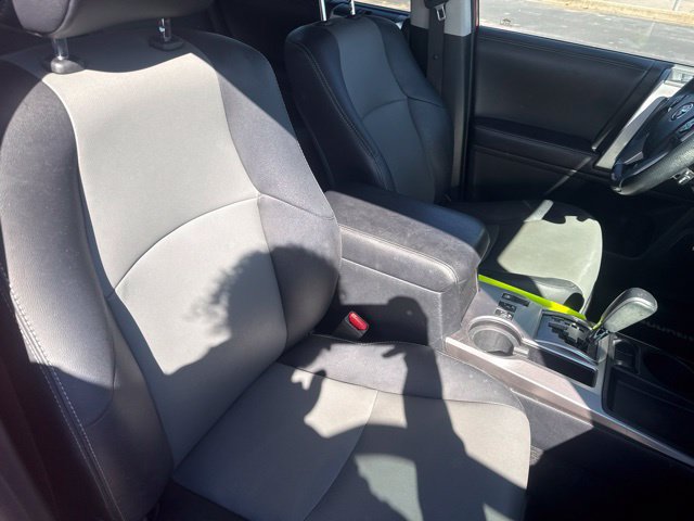 Used 2018 Toyota 4Runner SR5 Premium RWD image 17