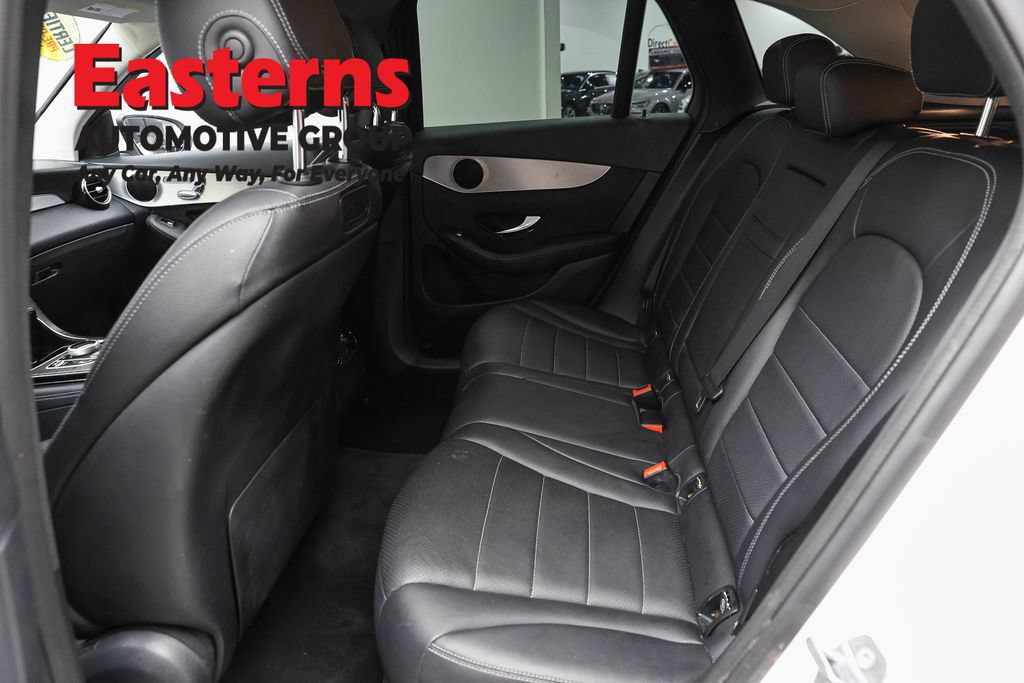 Used 2019 Mercedes-Benz GLC 300 4MATIC w/ Premium Package image 22