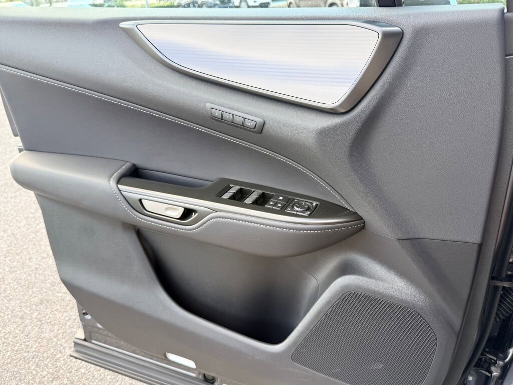 New 2026 Lexus NX 450h+ F Sport image 17