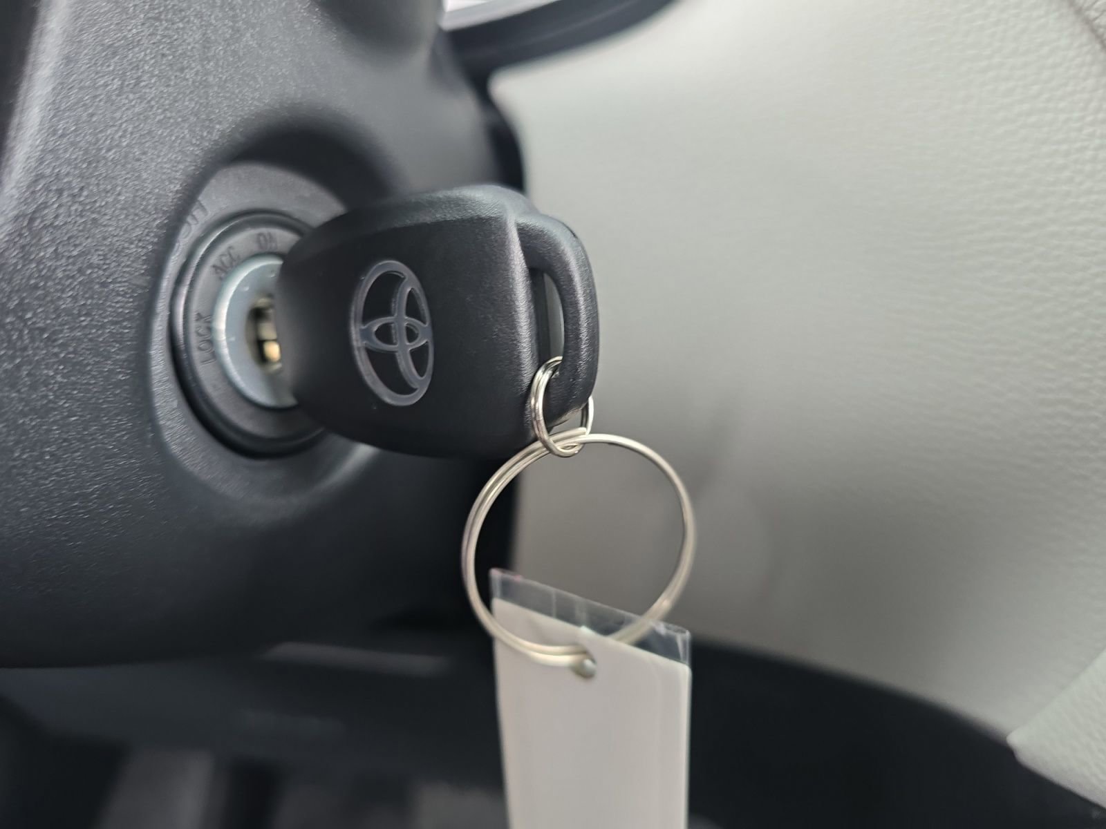 New 2026 Toyota Corolla Cross L image 18