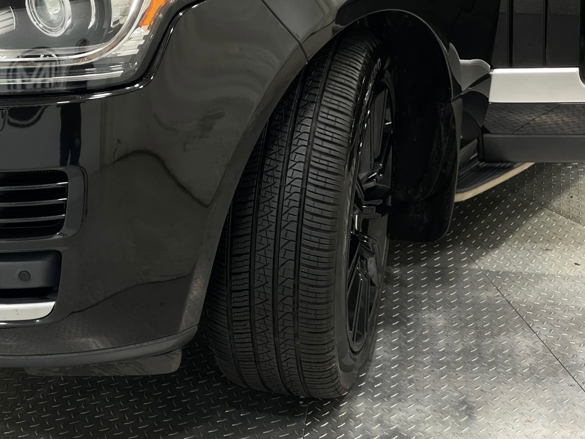 Used 2016 Land Rover Range Rover Supercharged image 35