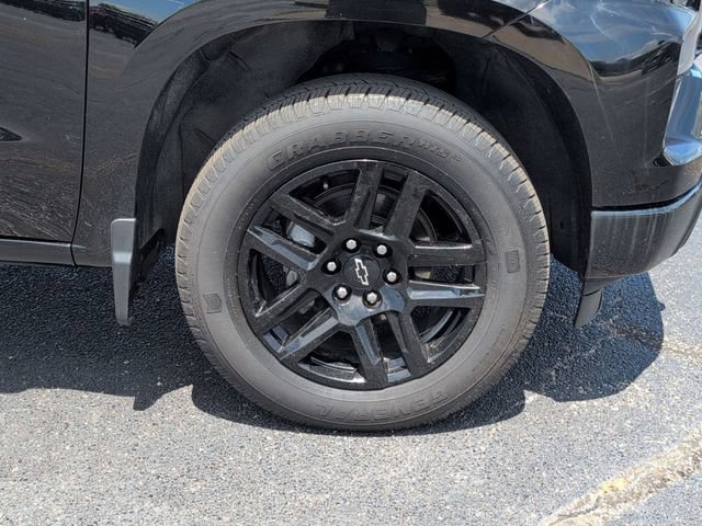 Used 2023 Chevrolet Silverado 1500 Custom w/ LPO, Dark Essentials Package AWD/4WD image 11