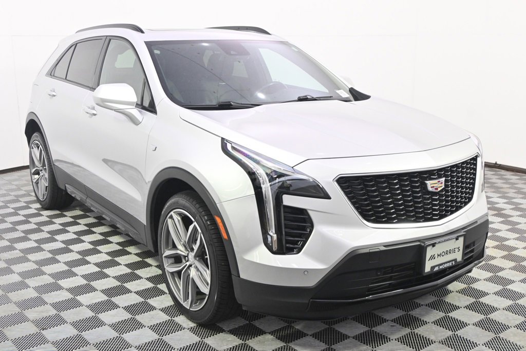 Used 2019 Cadillac XT4 Sport w/ Cold Weather Package image 8