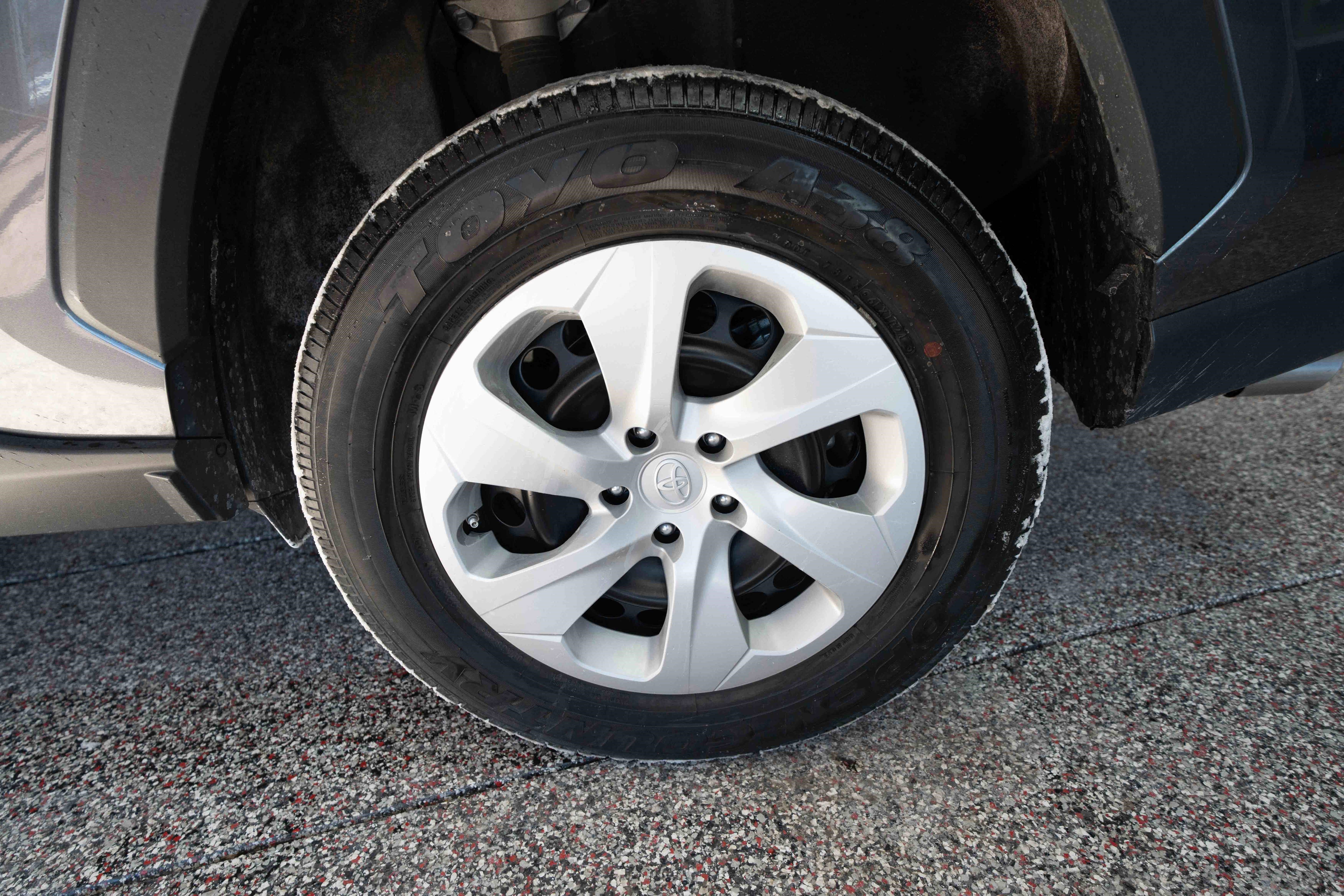 Used 2024 Toyota RAV4 LE image 29