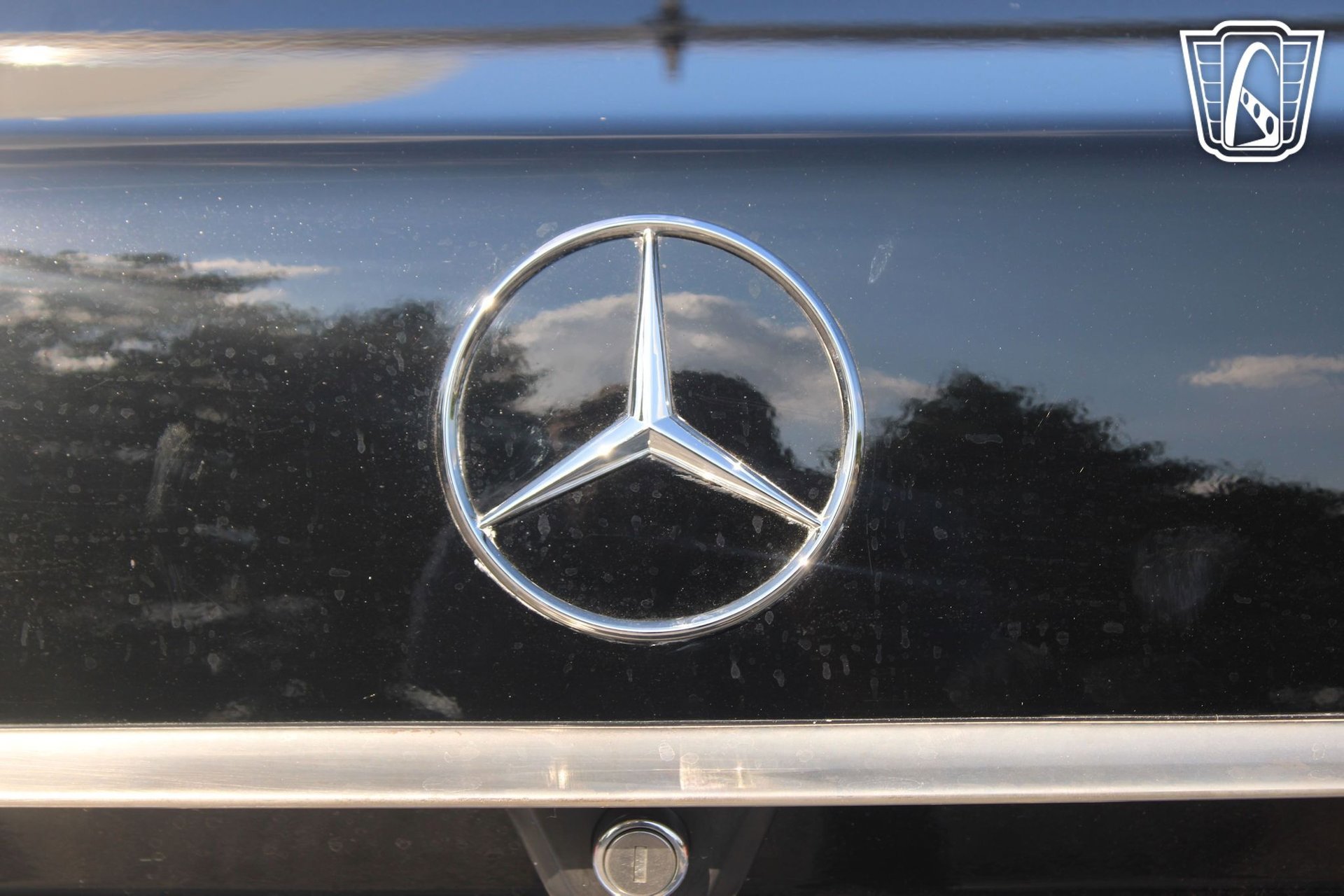 Used 1989 Mercedes-Benz 420 SEL image 2