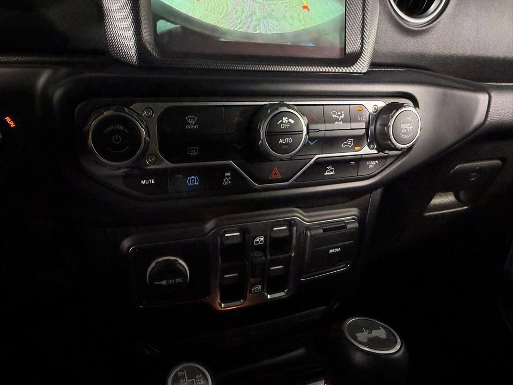 Used 2023 Jeep Wrangler Unlimited Sahara image 20