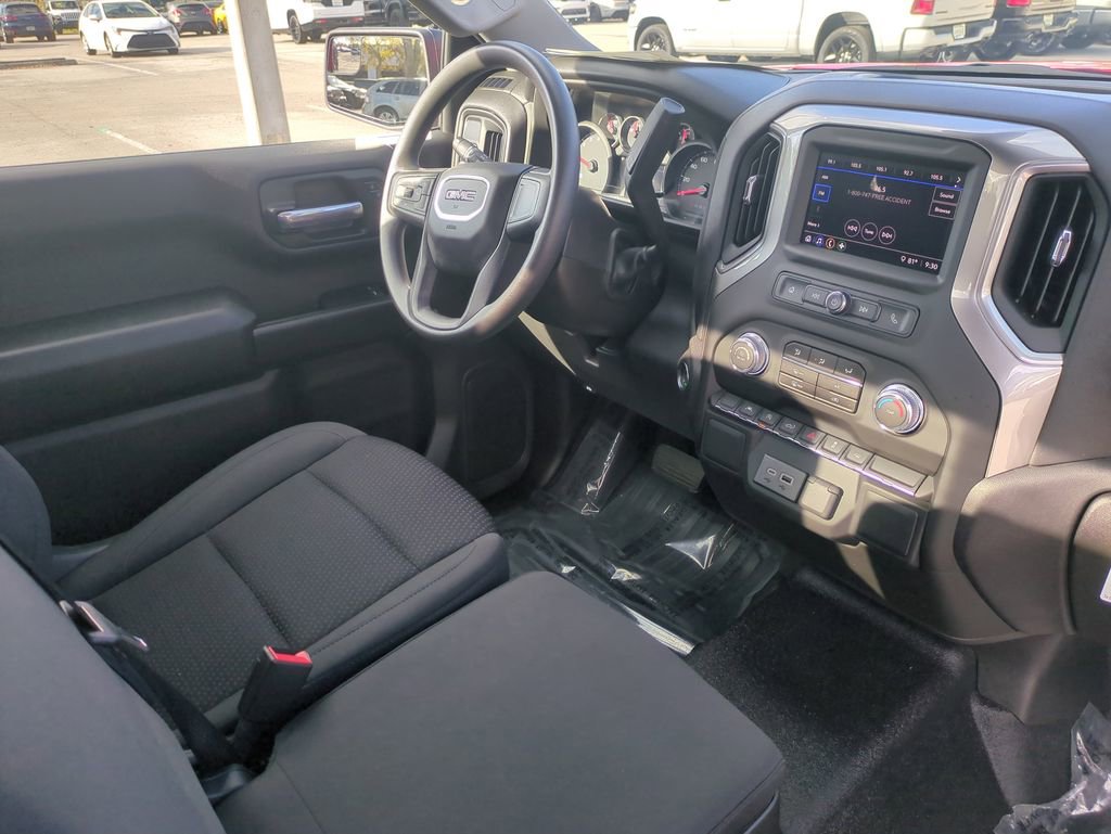 Used 2025 GMC Sierra 1500 Pro w/ Convenience Package image 16