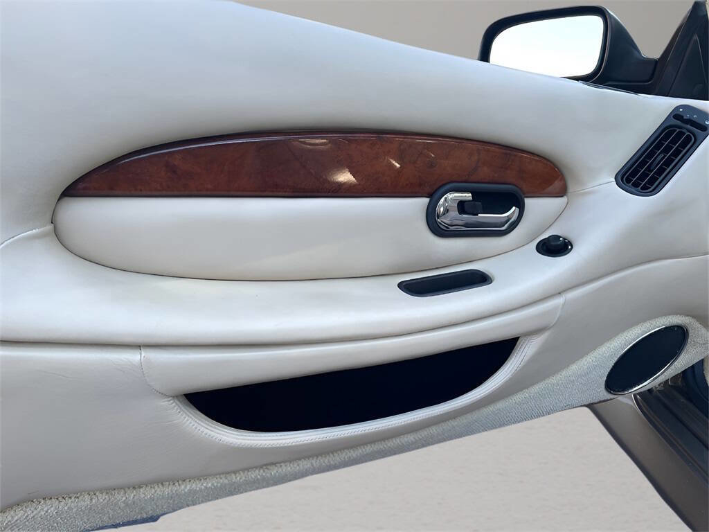 Used 2003 Aston Martin DB7 Vantage image 67