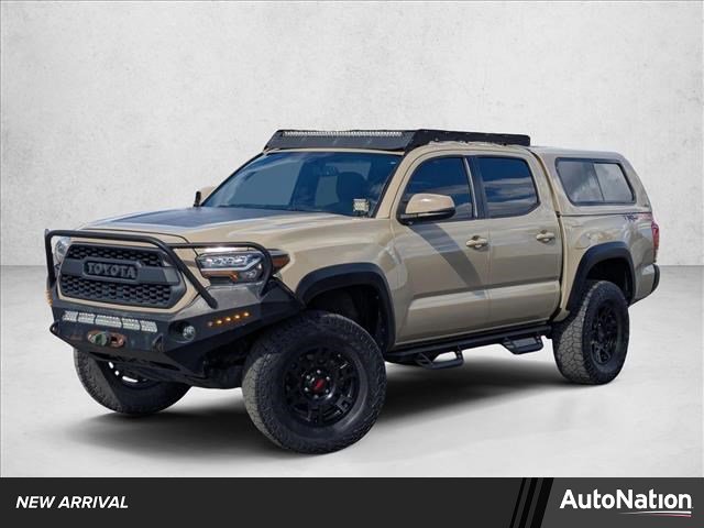 Used 2016 Toyota Tacoma TRD Off-Road image 1